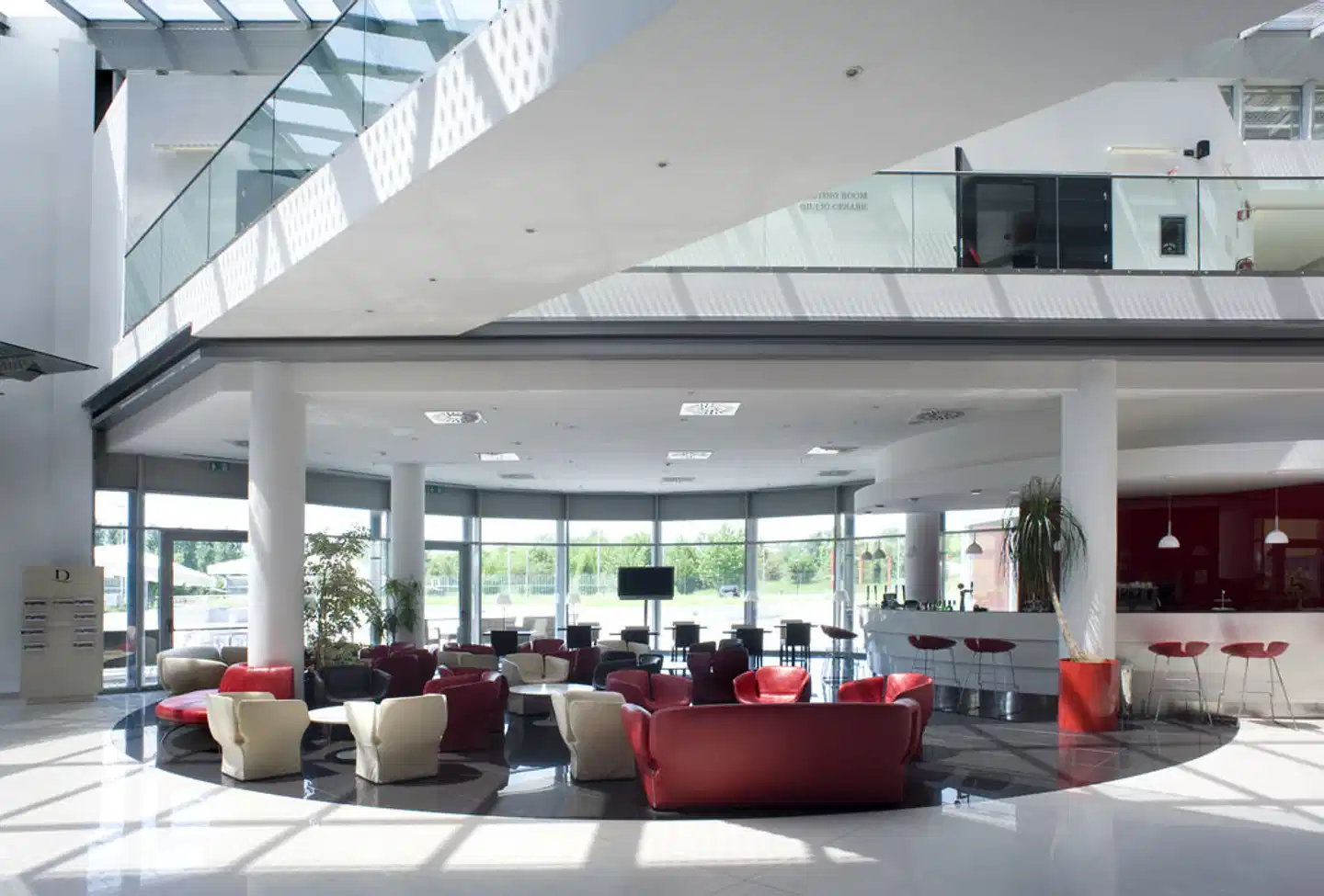 Domina Milano Fiera Lobby