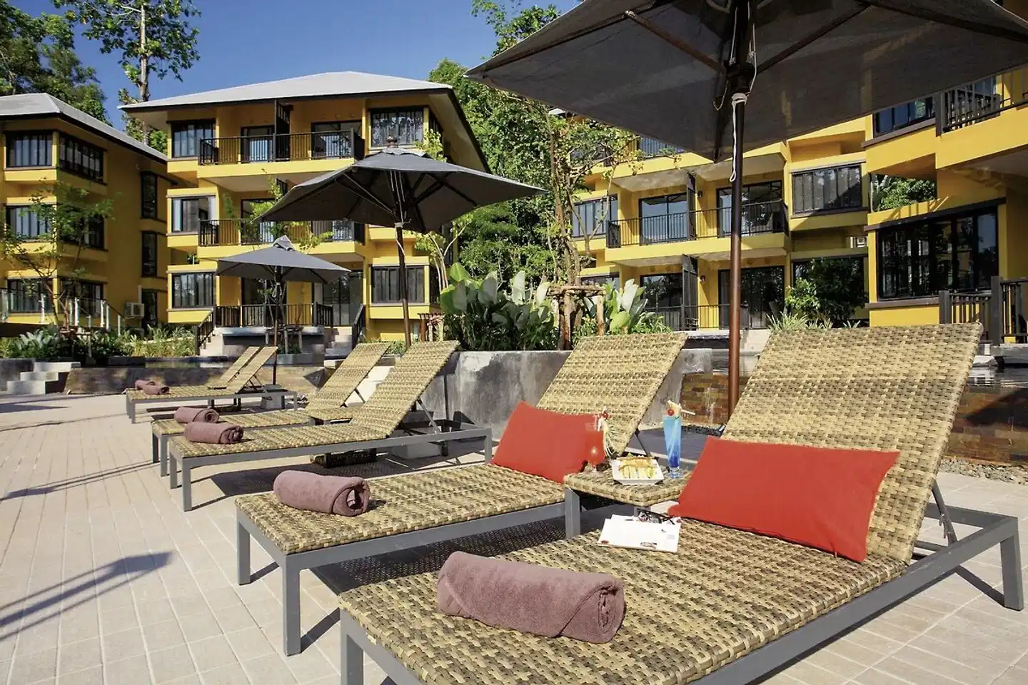 Moracea by Khao Lak Resort Terrasse