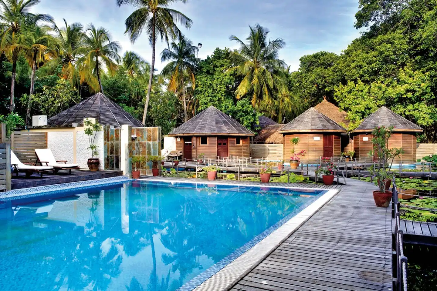 Nika Island Resort & Spa Pool