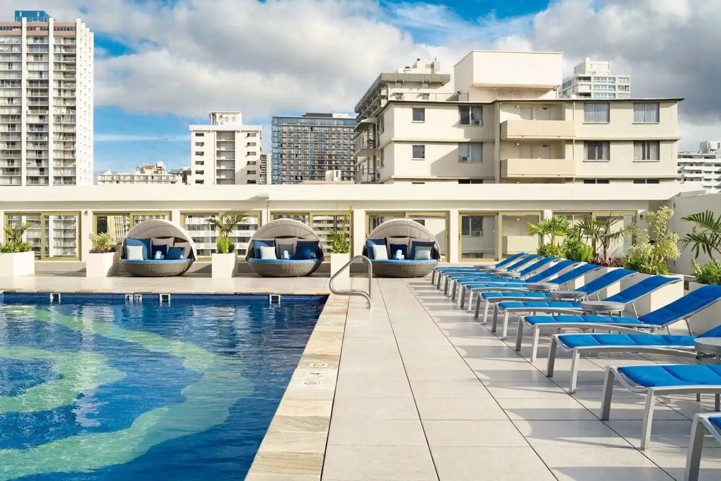 Hilton Garden Inn Waikiki Beach Pool