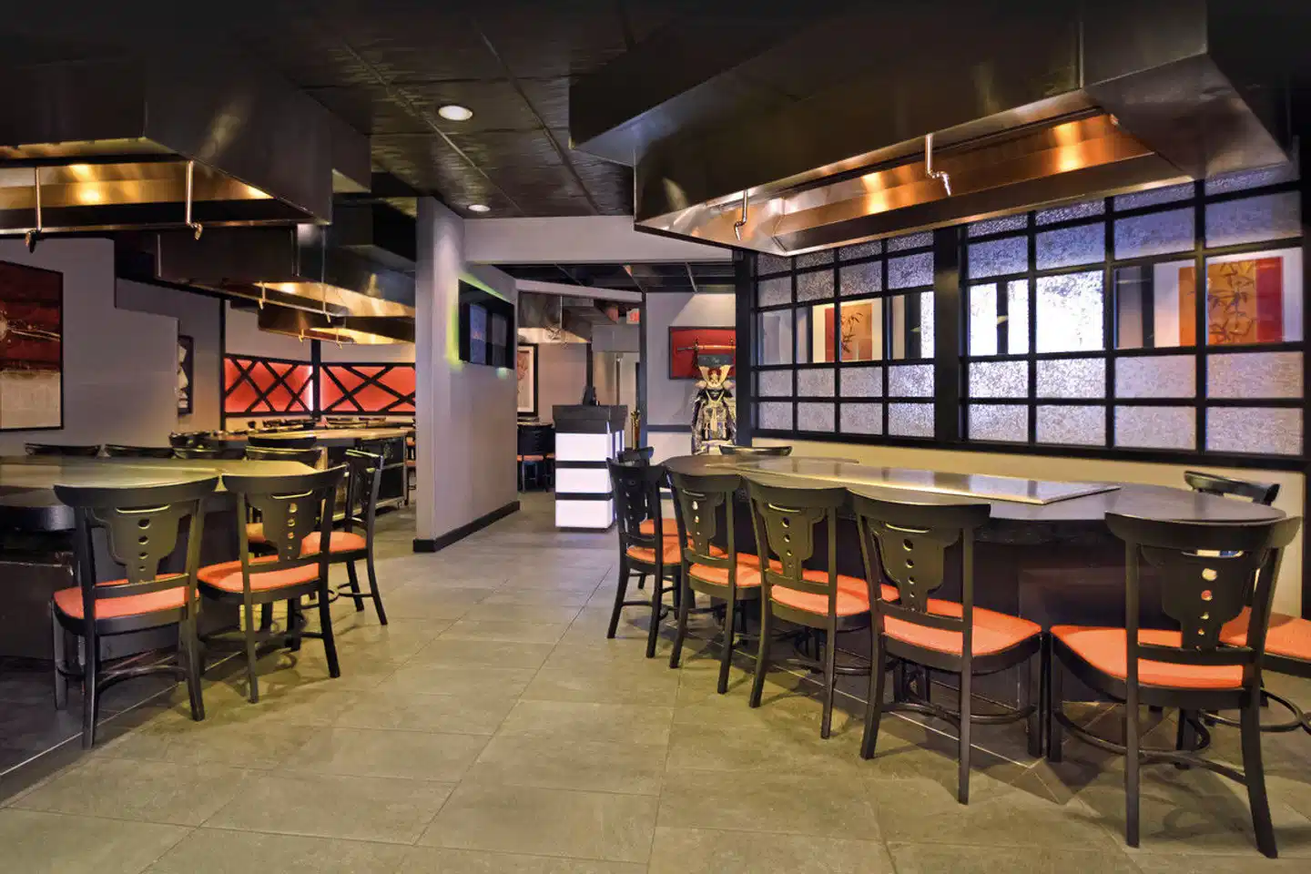 Rosen Inn closest to Universal Bar