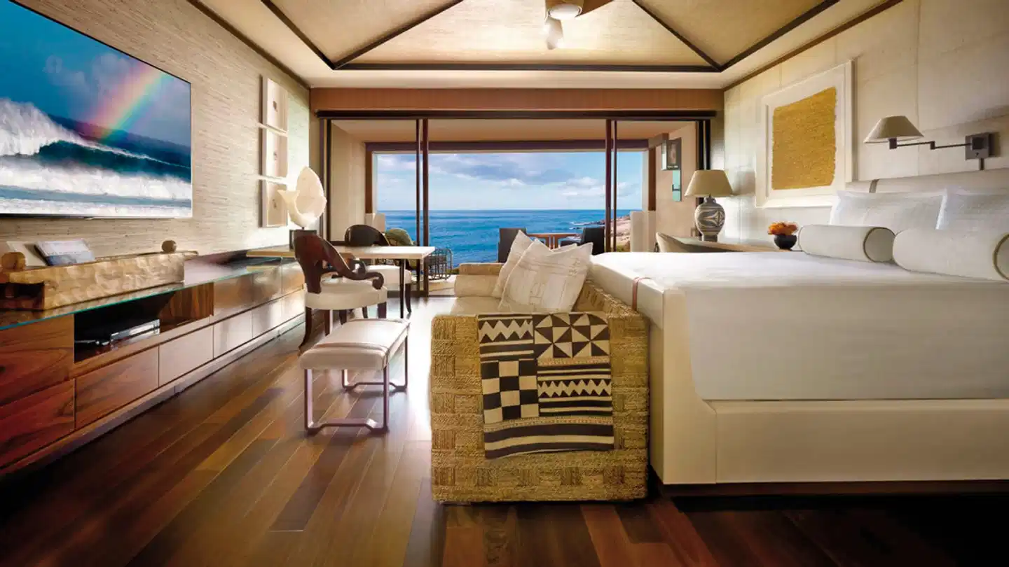 Four Seasons Resort Lanai Lobby