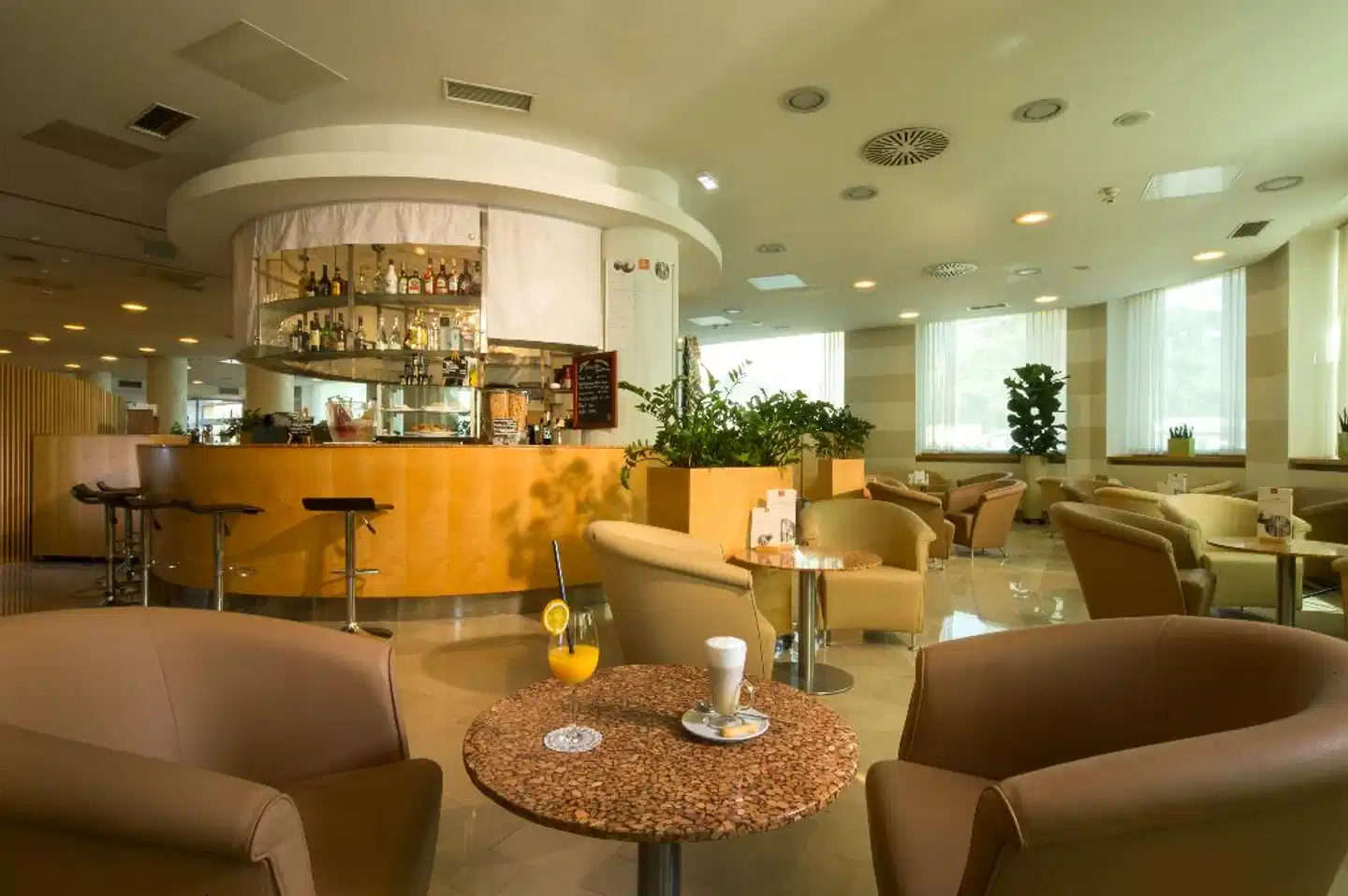 City Hotel Bar