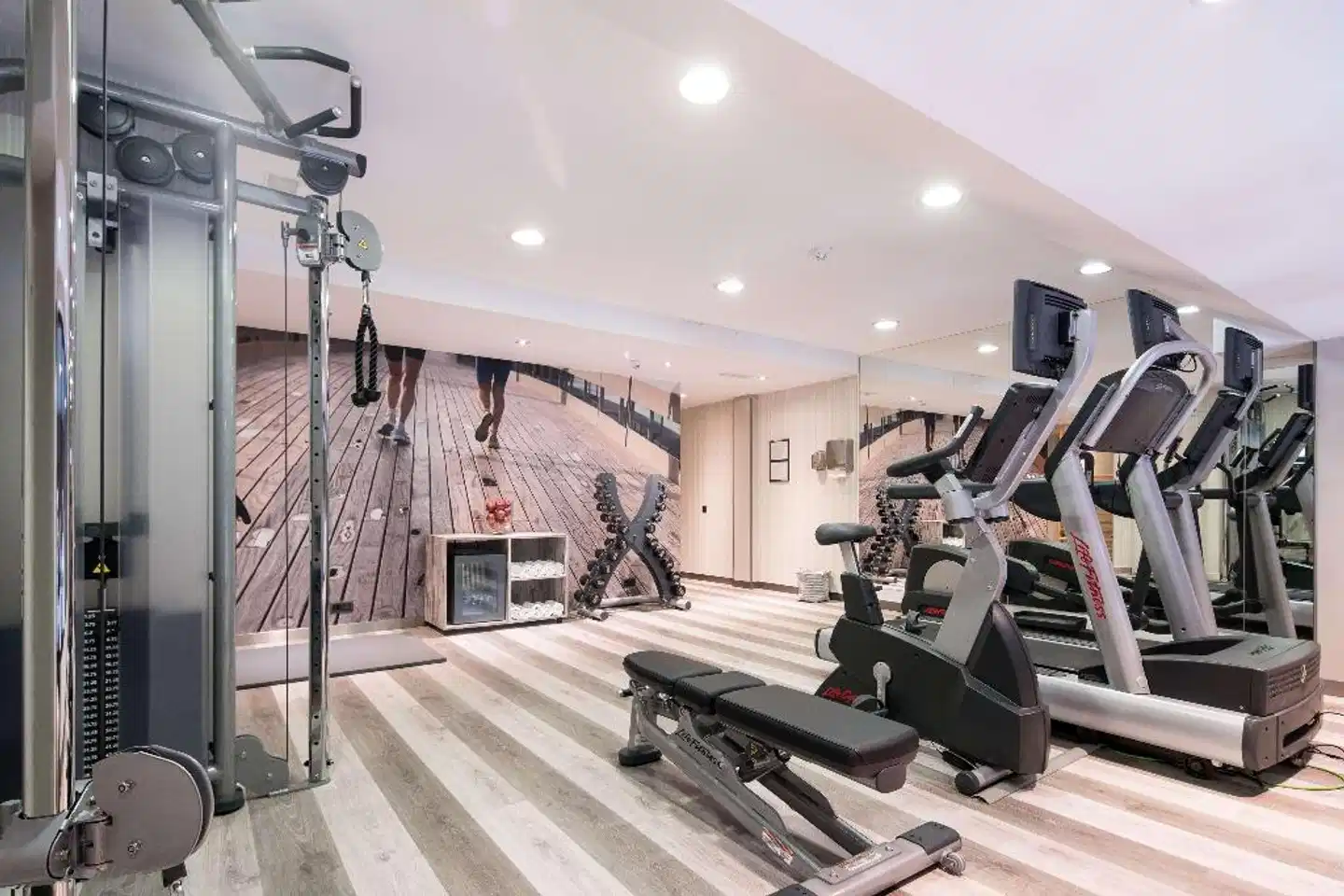 Catalonia Eixample 1864 Sport und Entertainment