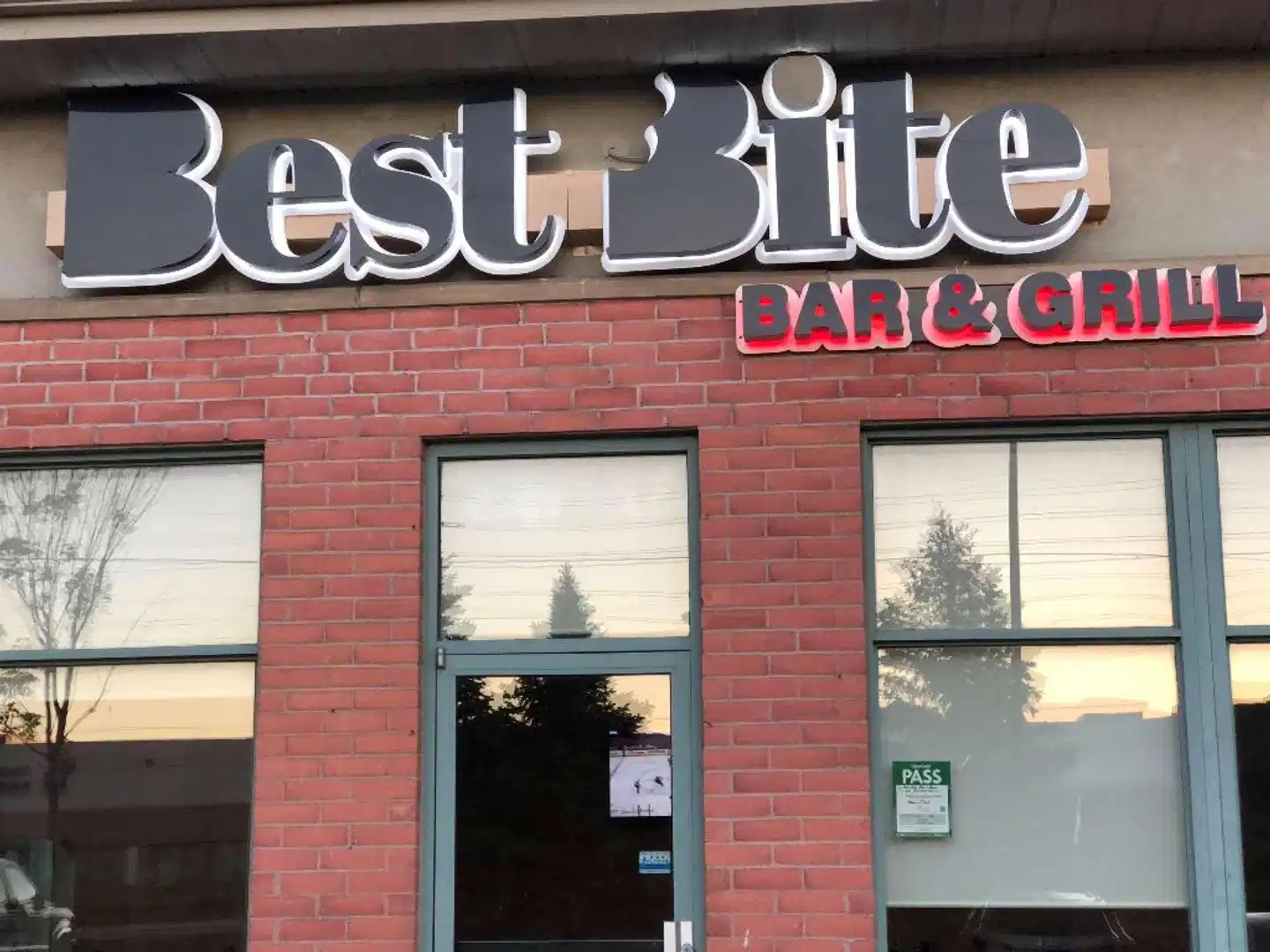 Best Western Plus Travel Hotel Toronto Airport Aussenansicht