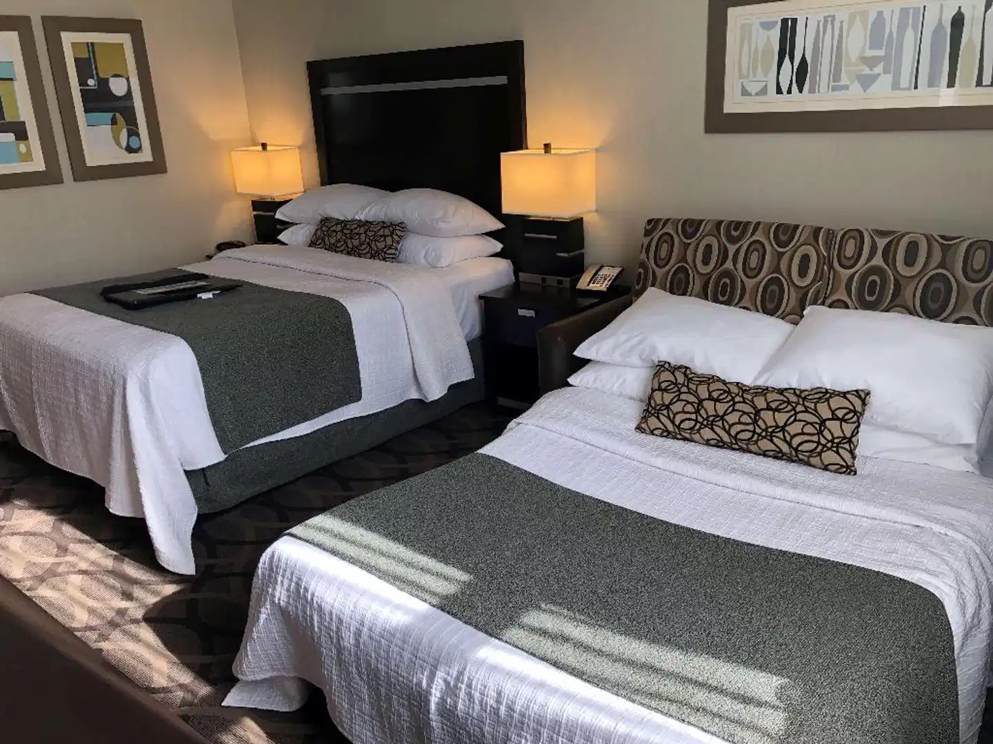 Best Western Plus Travel Hotel Toronto Airport Wohnbeispiel