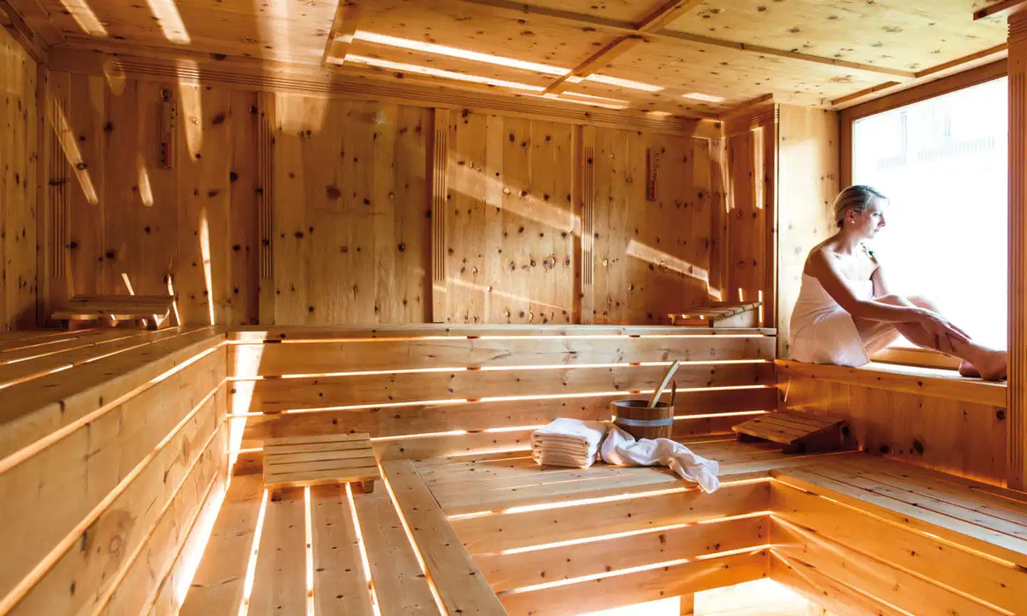 Dolomitenhotel Weisslahnbad Lobby