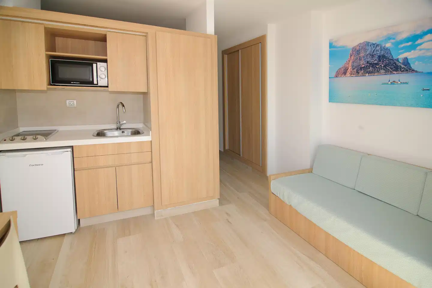 Sunside Ibiza Studios Wohnbeispiel