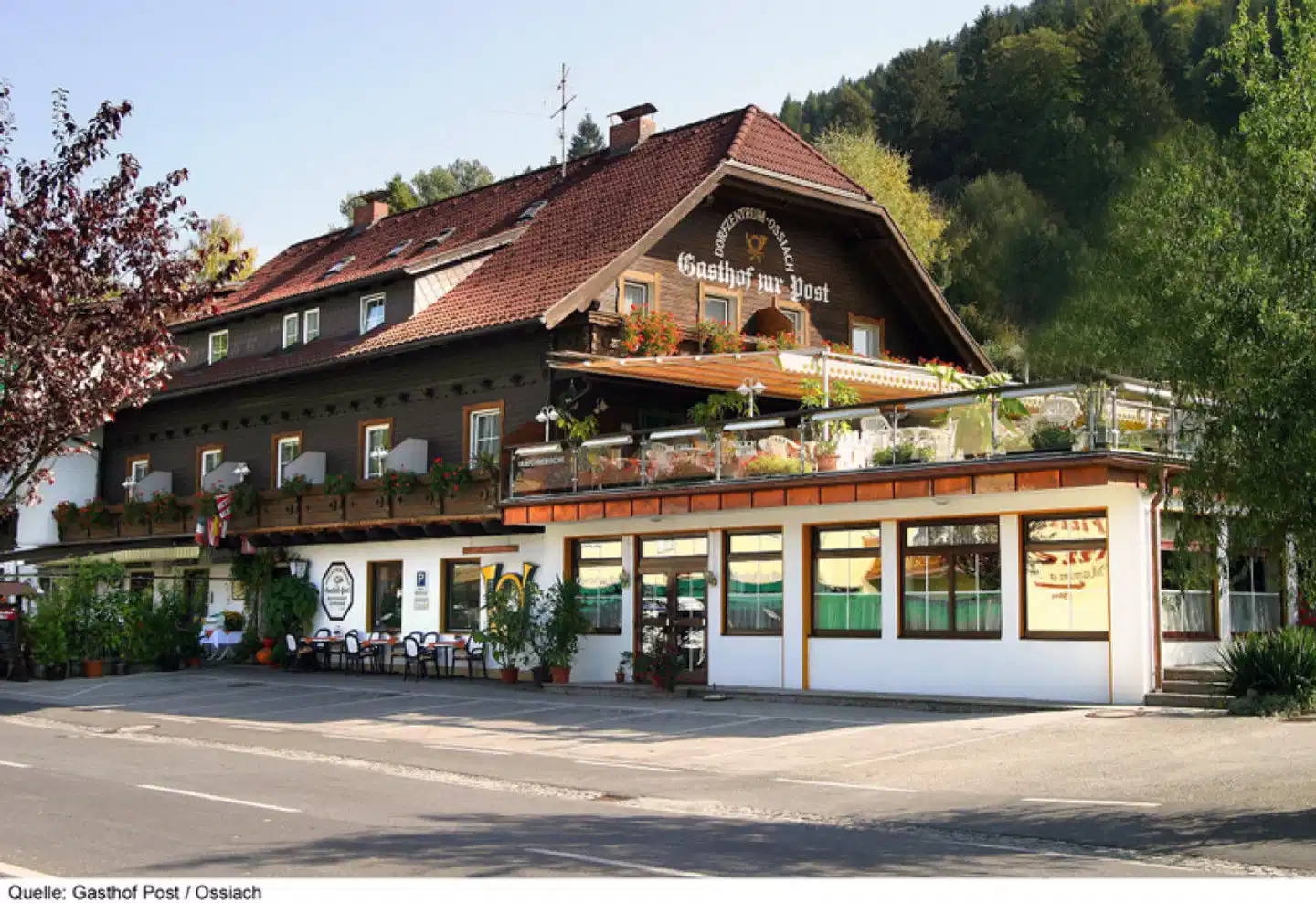 Zur Post Ossiach Aussenansicht