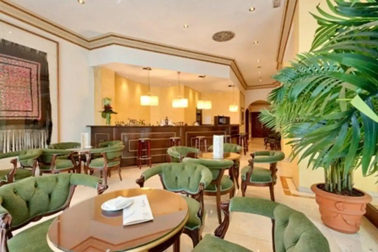 Roger de Llúria Bar