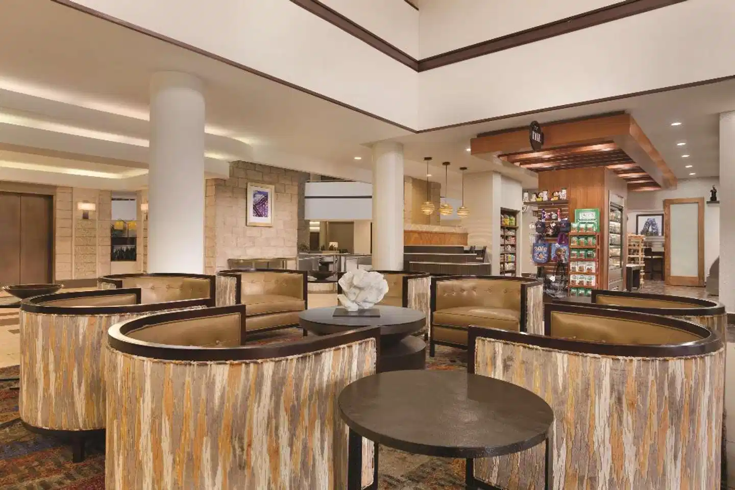 Embassy Suites by Hilton Orlando International Drive ICON Park Bar