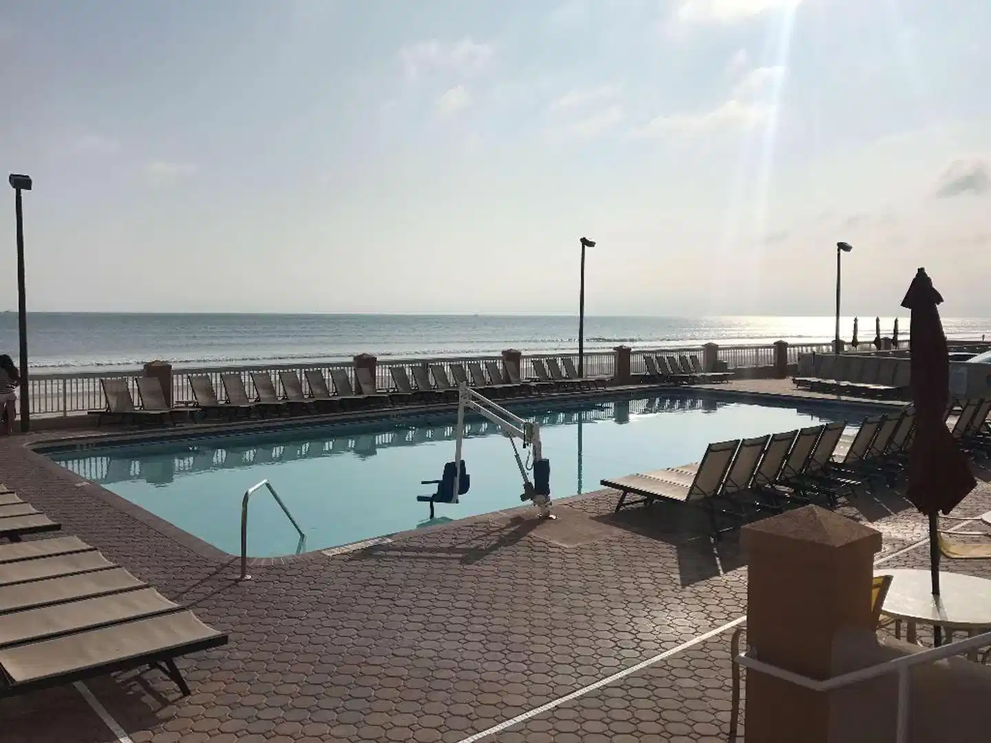Hampton Inn Daytona Shores-Oceanfront Pool