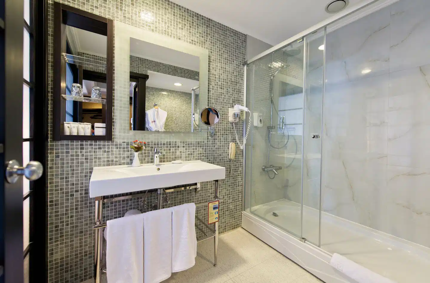 Limak Lara De Luxe Resort Badezimmer