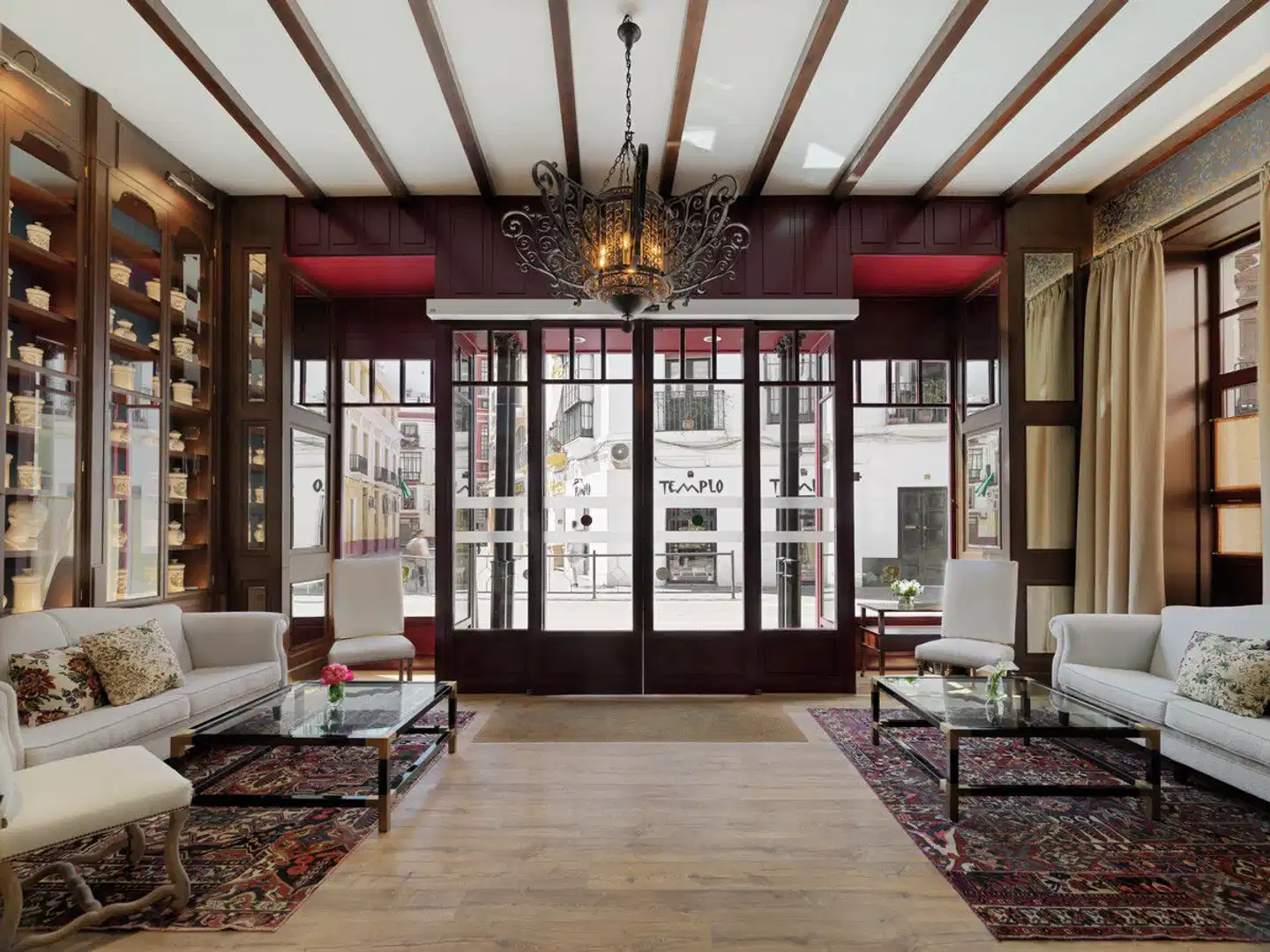 H10 Corregidor Boutique Hotel Lobby