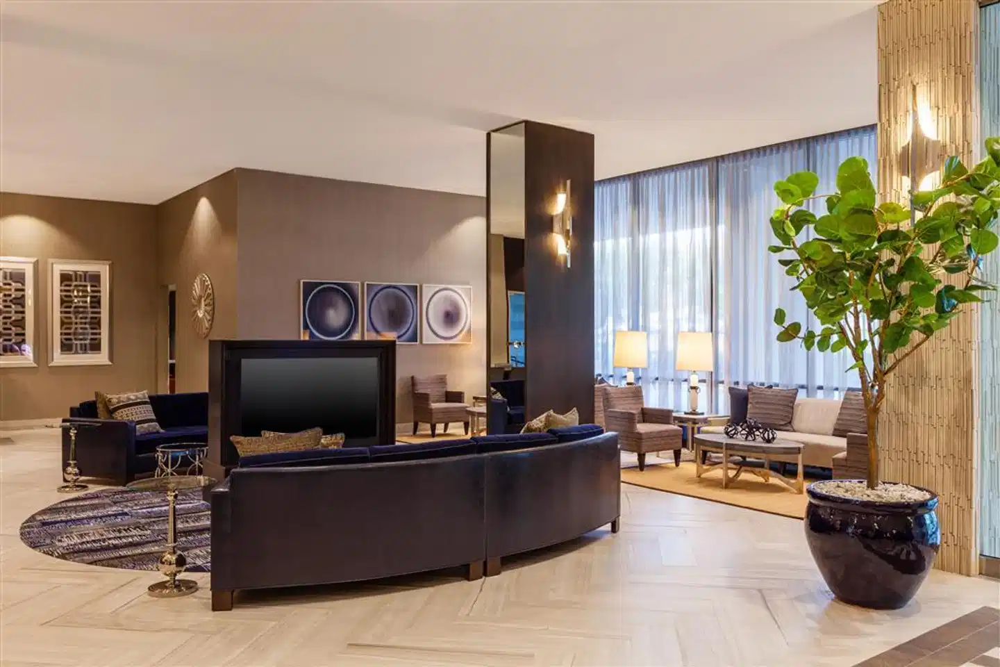 Sheraton Charlotte Hotel Lobby