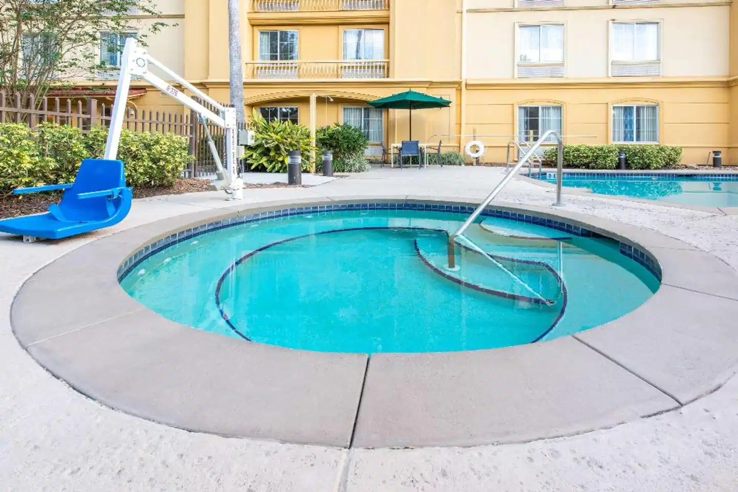 La Quinta Inn & Suites by Wyndham Tampa Brandon Regency Park Pool