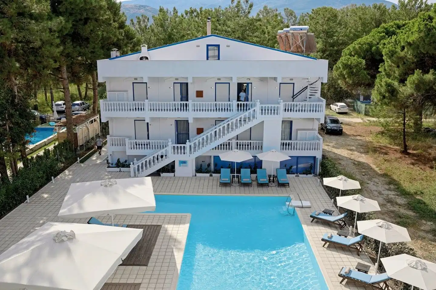 Kazaviti Hotel Aussenansicht