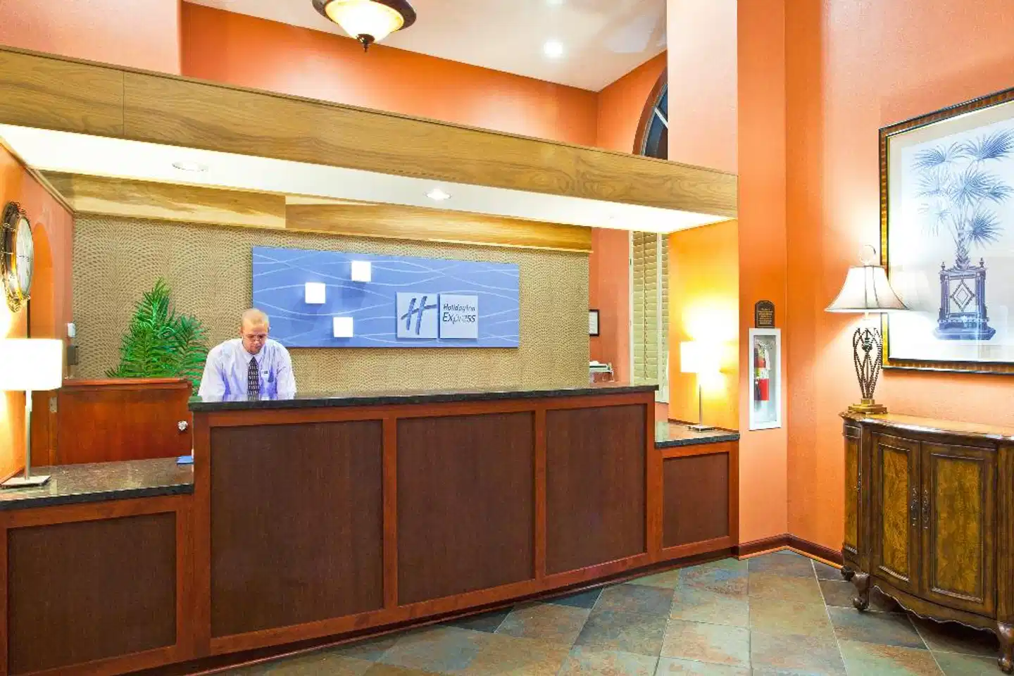 Holiday Inn Express Clearwater East - Icot Center Lobby