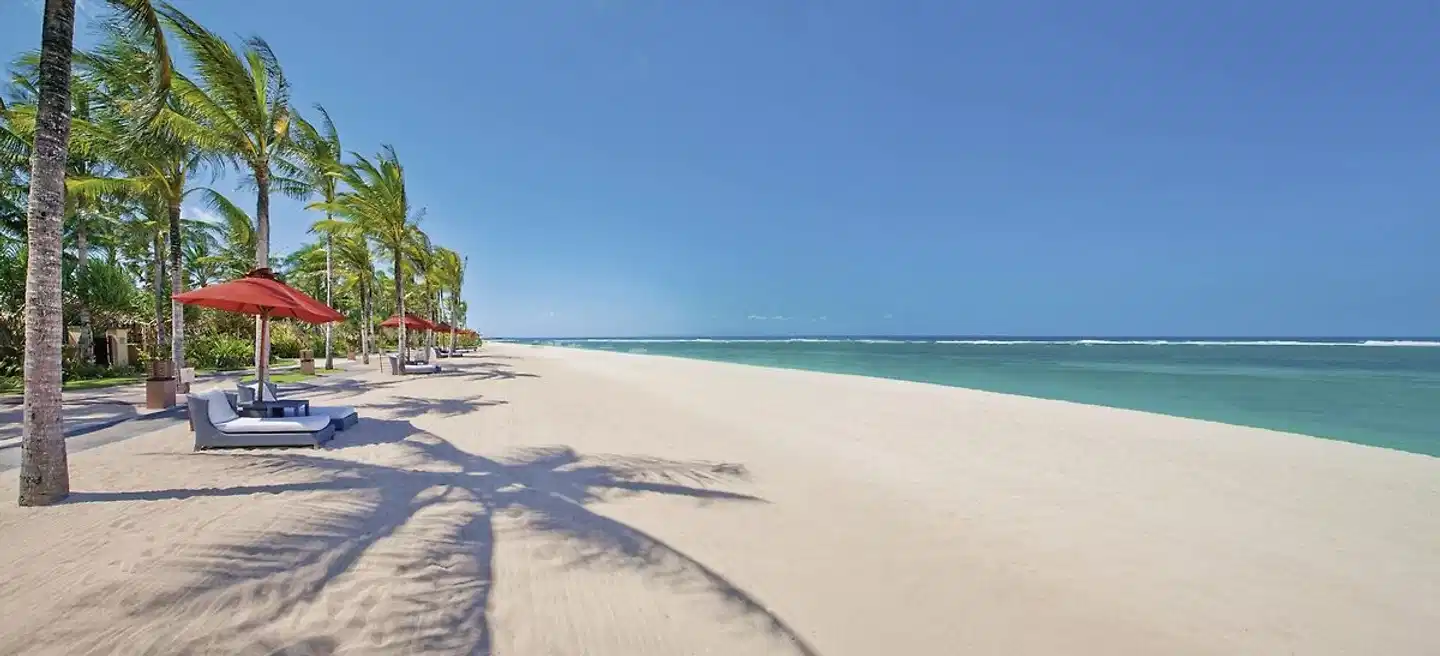 The St. Regis Bali Resort Strand