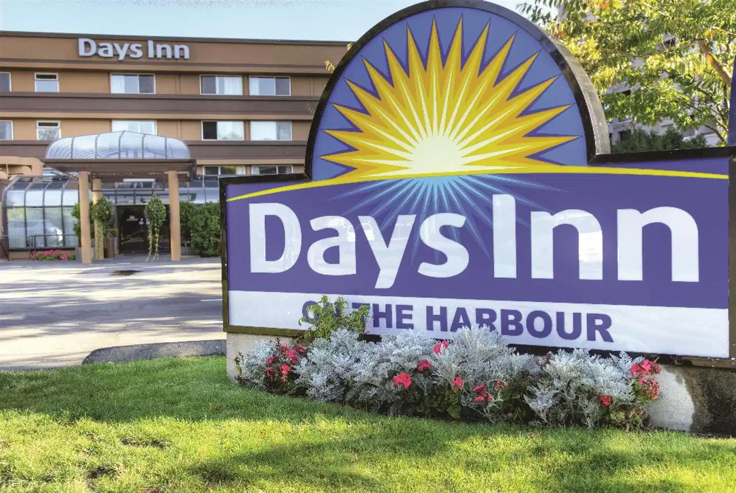Days Inn by Wyndham Victoria On The Harbour Aussenansicht