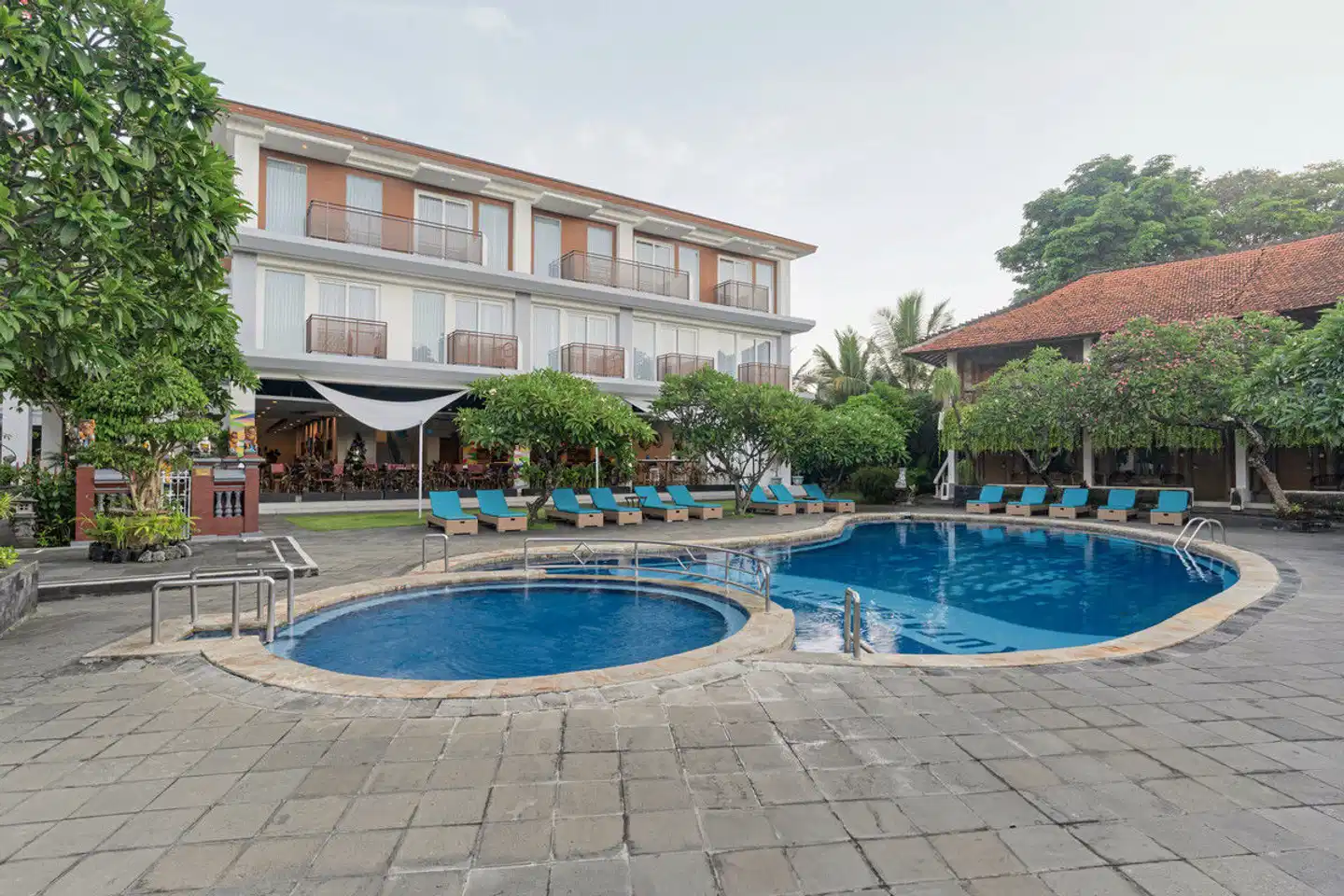 Kuta Beach Club Hotel Pool