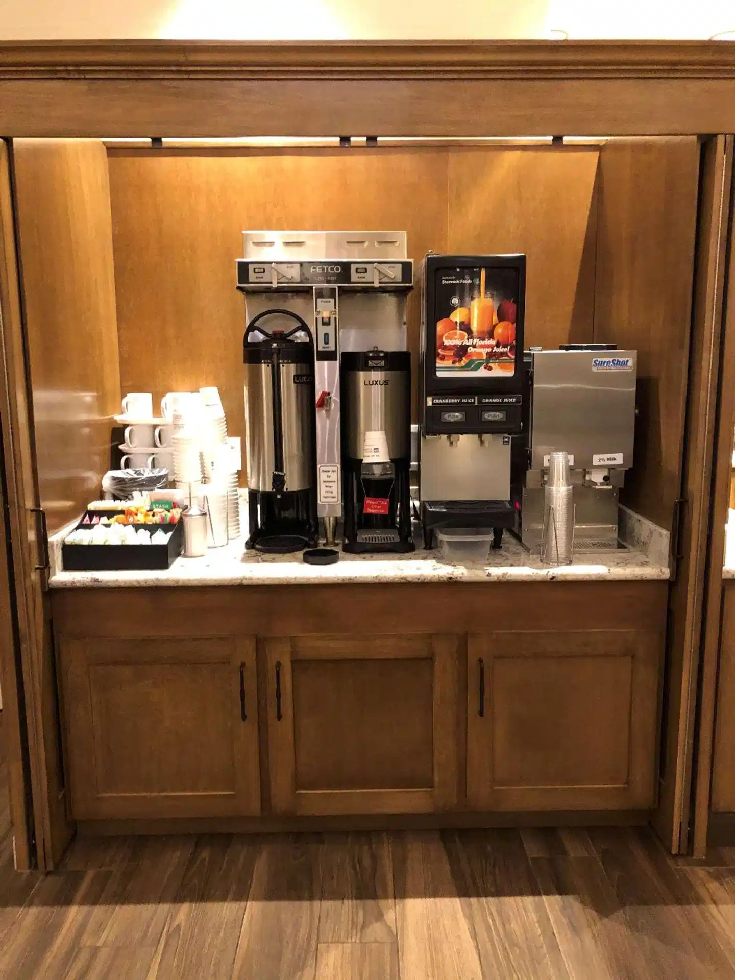 Best Western Plus A Wayfarer's Inn & Suites Lobby