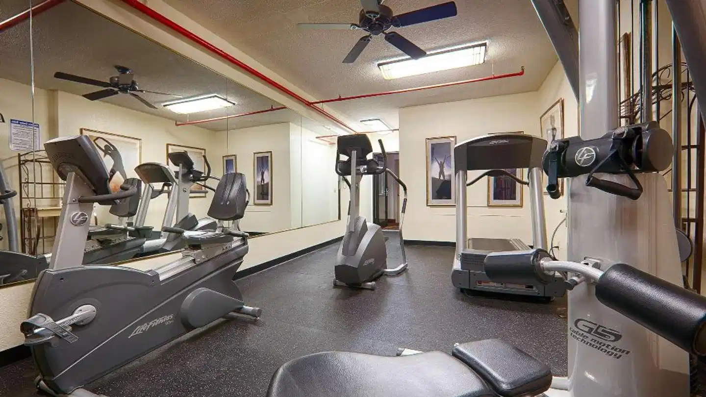 Best Western PLUS Universal Inn Sport und Entertainment