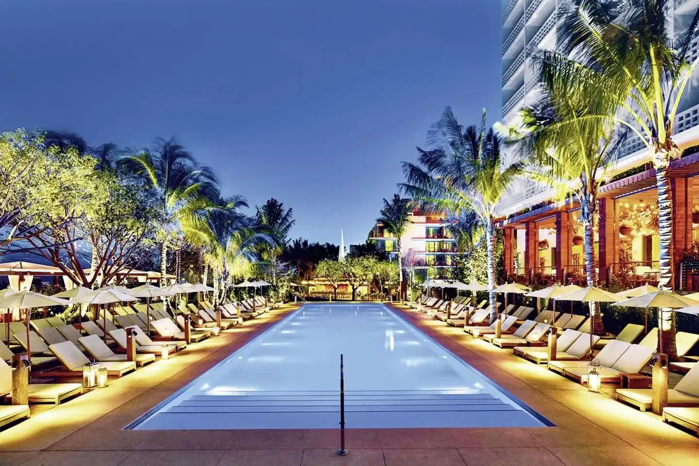 The Miami Beach EDITION Pool
