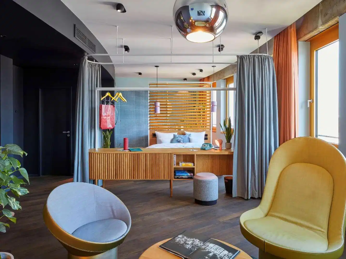 25hours Hotel The Circle Bar