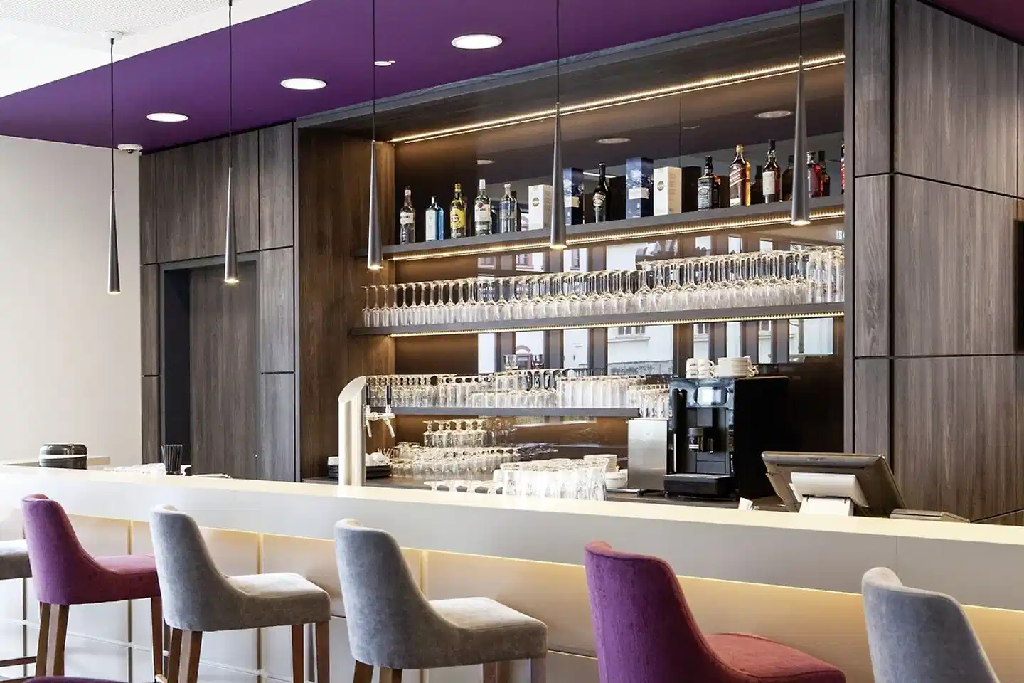 Hampton by Hilton Dortmund Phoenix See Bar