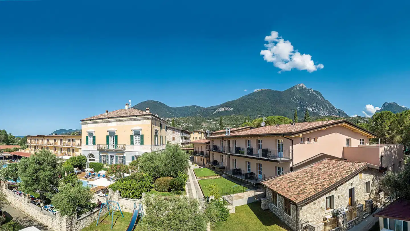 Regina Del Garda Suite Aussenansicht