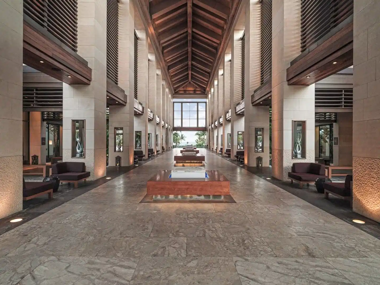 The Cove at Atlantis Lobby