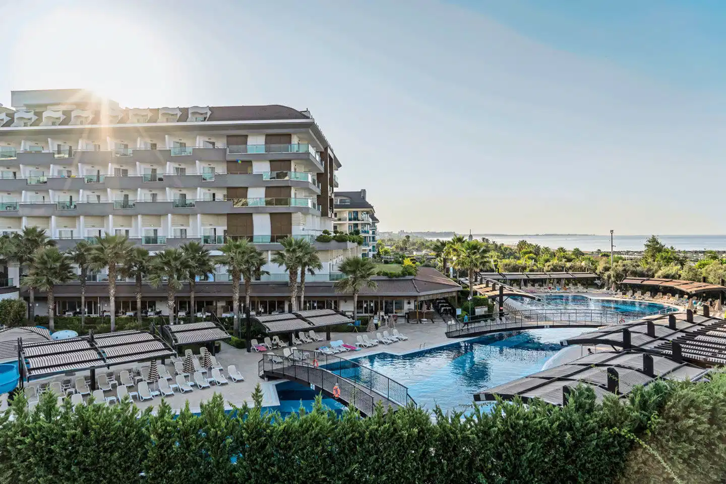 Adalya Ocean Deluxe Aussenansicht