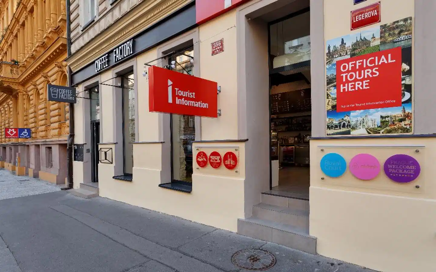 Royal Court Apartments Aussenansicht