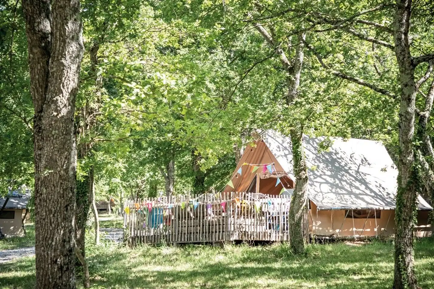 Village Huttopia Dieulefit Garten