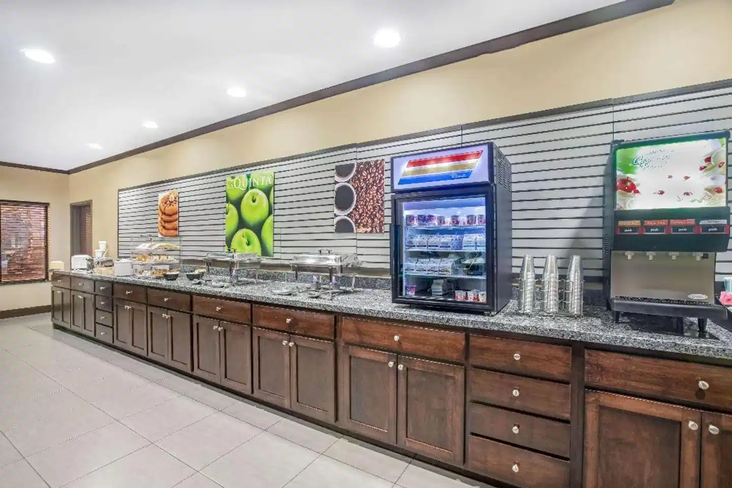 La Quinta Inn & Suites by Wyndham Sioux Falls Bar