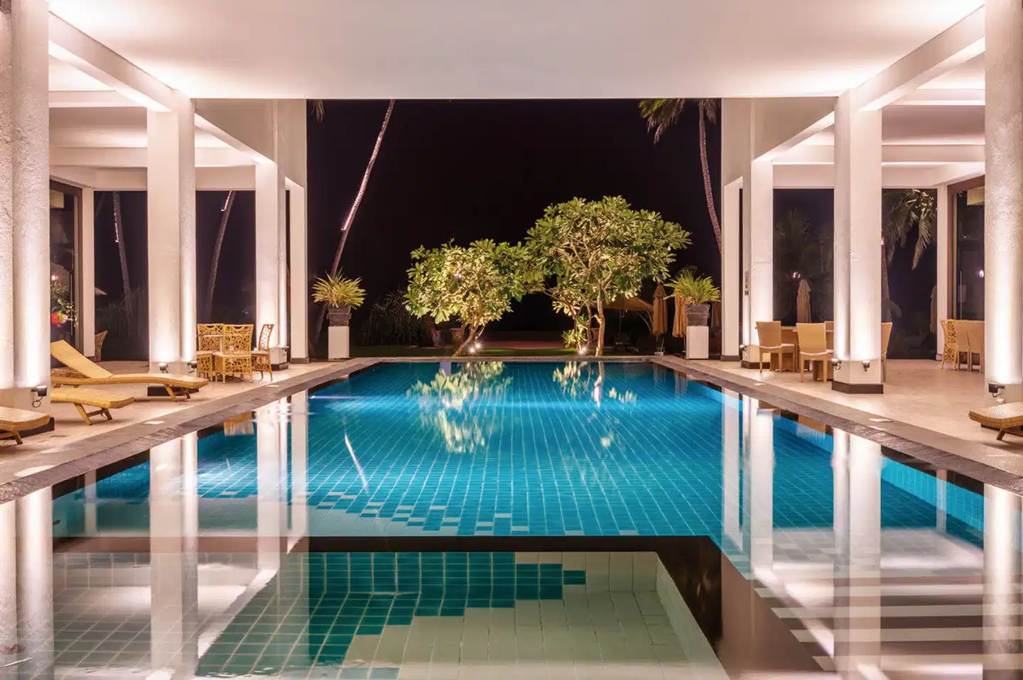 Shinagawa Beach Resort Hallenbad