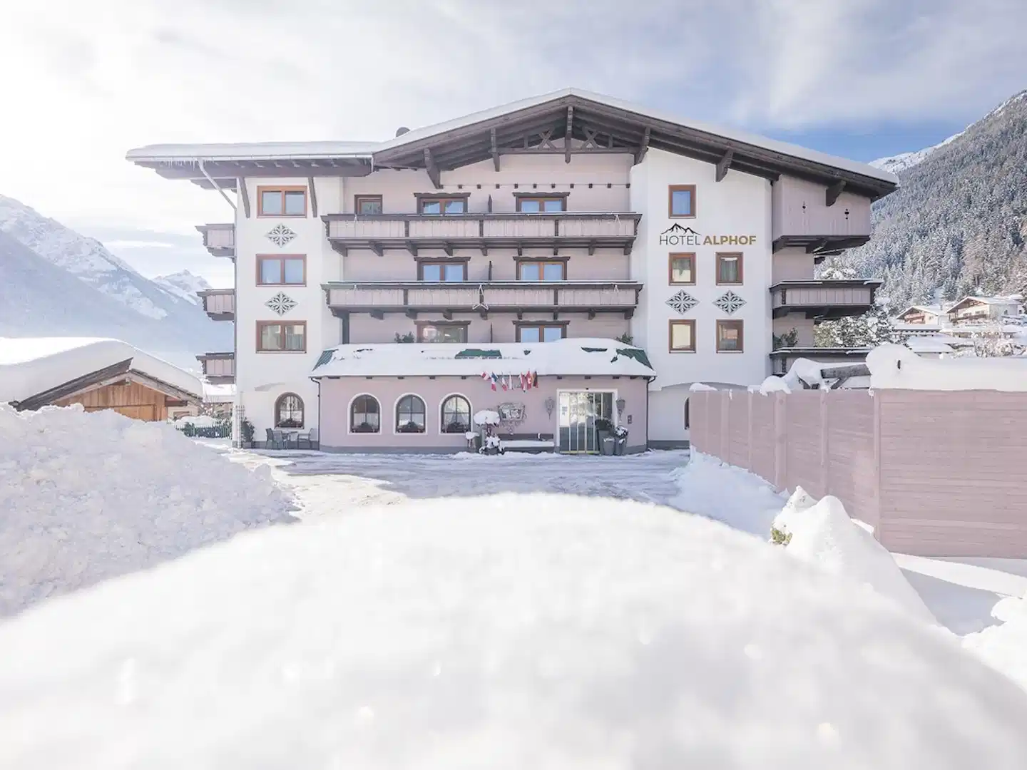 Alphof Aussenansicht