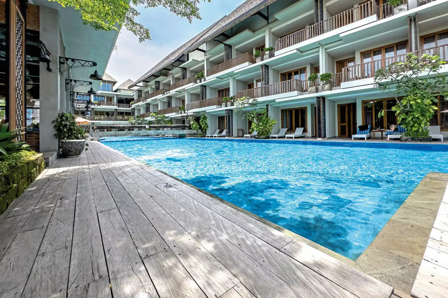 Swarga Suites Bali Berawa Pool