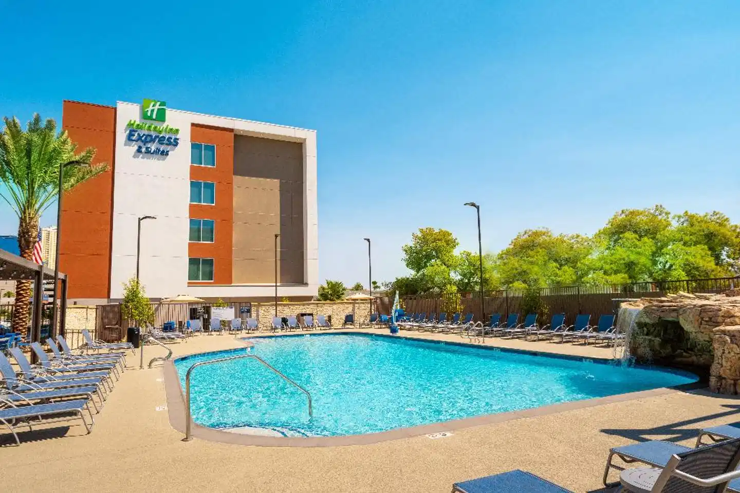 Holiday Inn Express & Suites Las Vegas - E Tropicana Pool