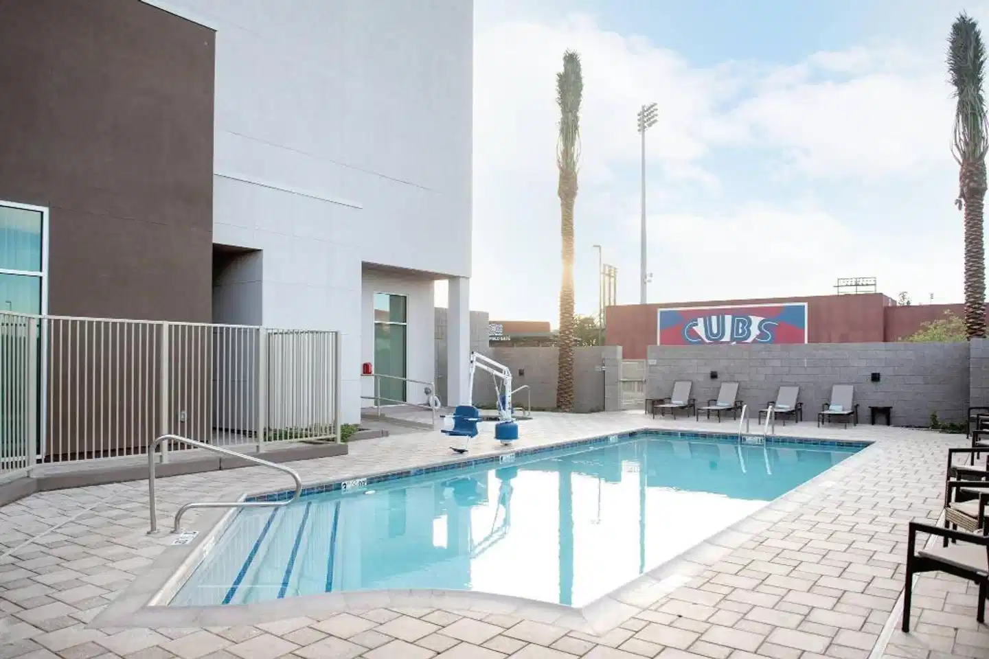 Courtyard by Marriott Mesa At Wrigleyville West Hallenbad