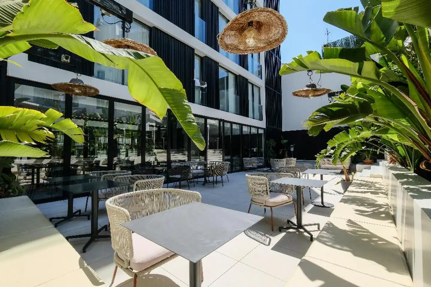 azuLine M Hotel Terrasse