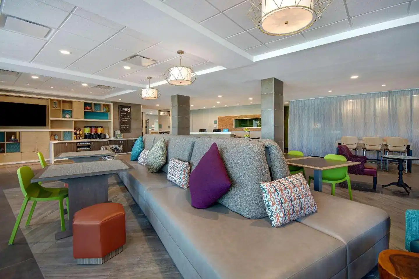 Home2 Suites by Hilton Garden Grove Lobby