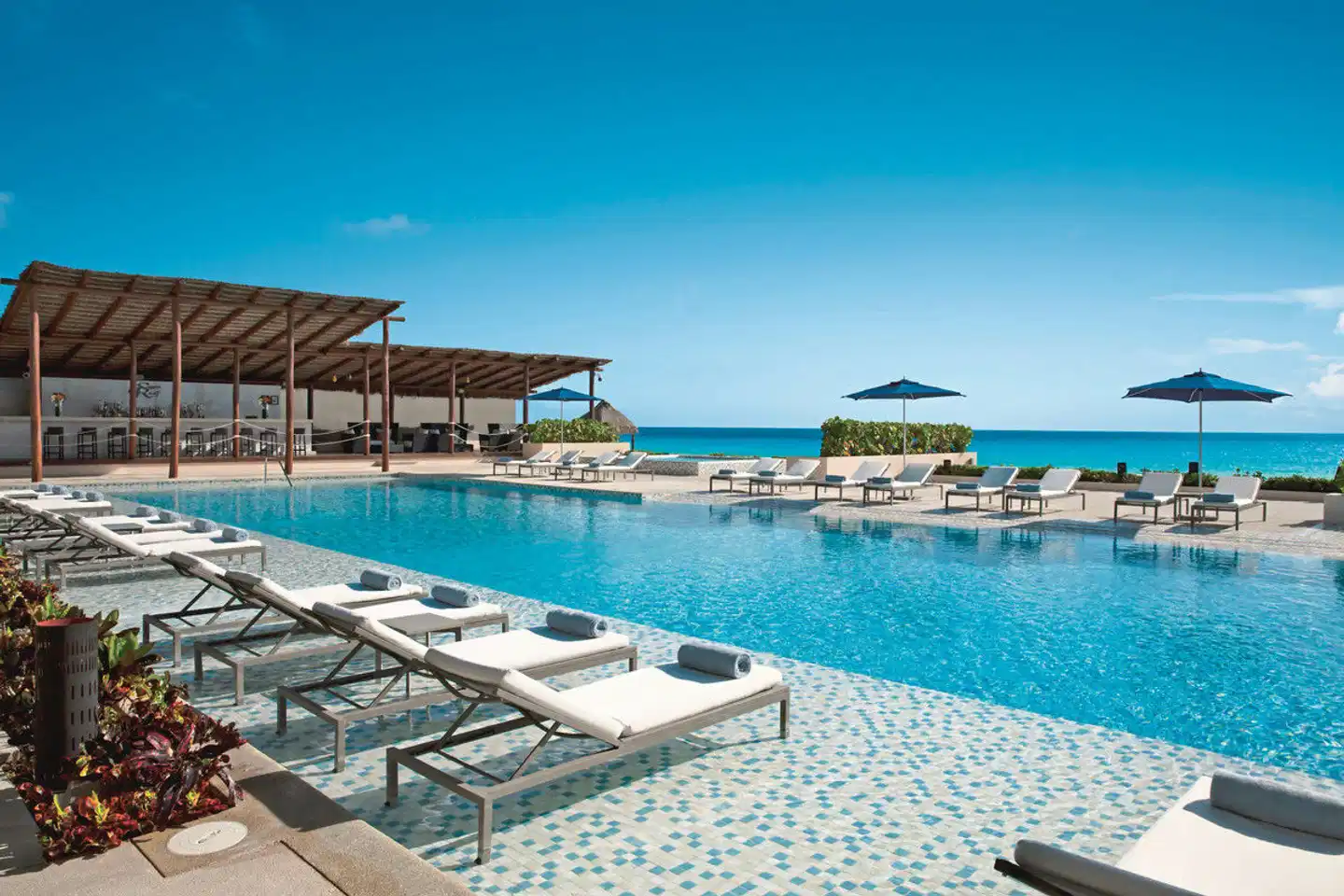 Secrets The Vine Cancun Pool