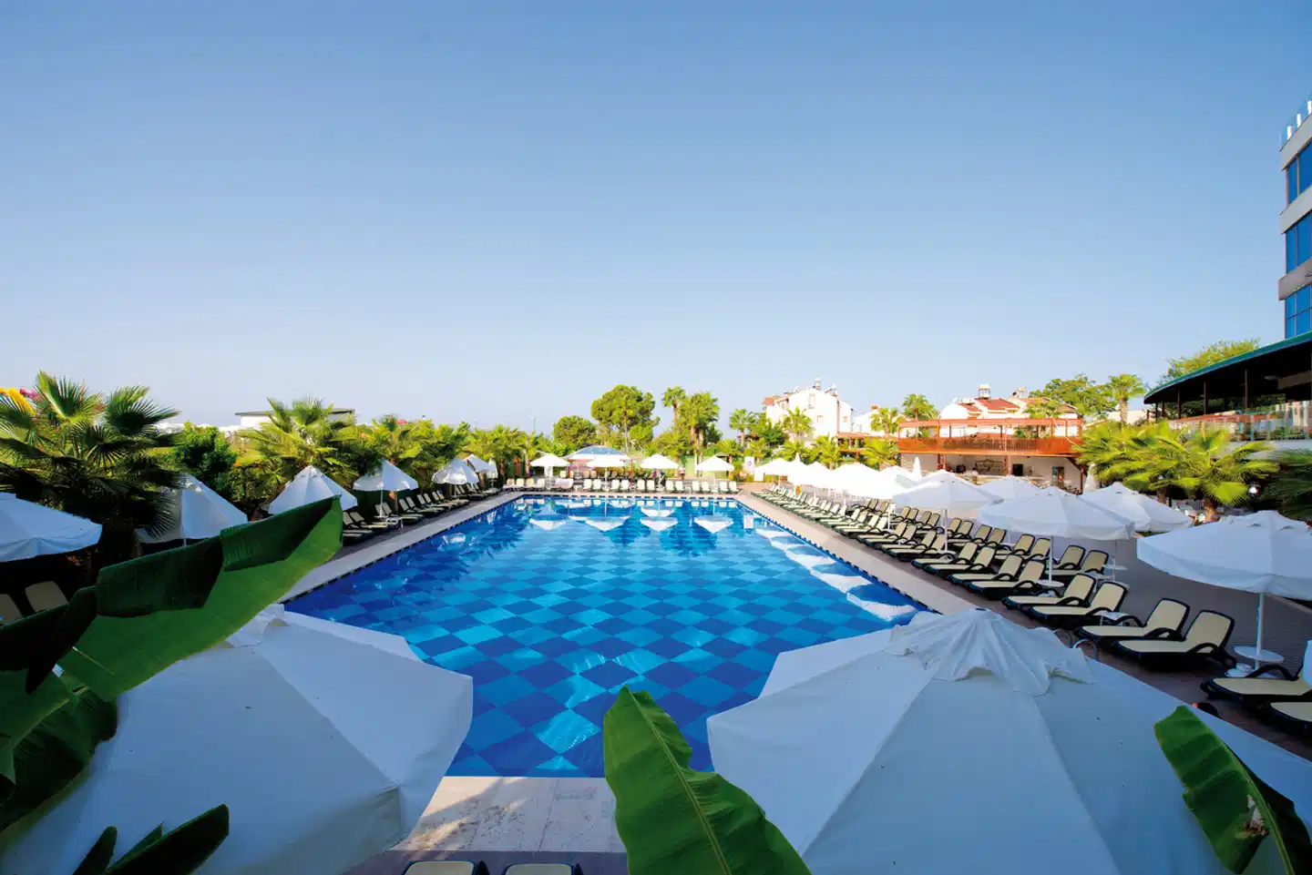 Raymar Resort & Aqua Pool