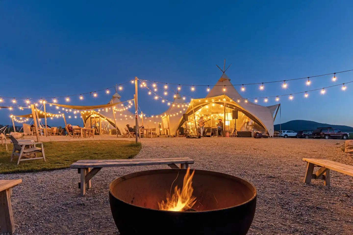 Under Canvas Yellowstone Terrasse