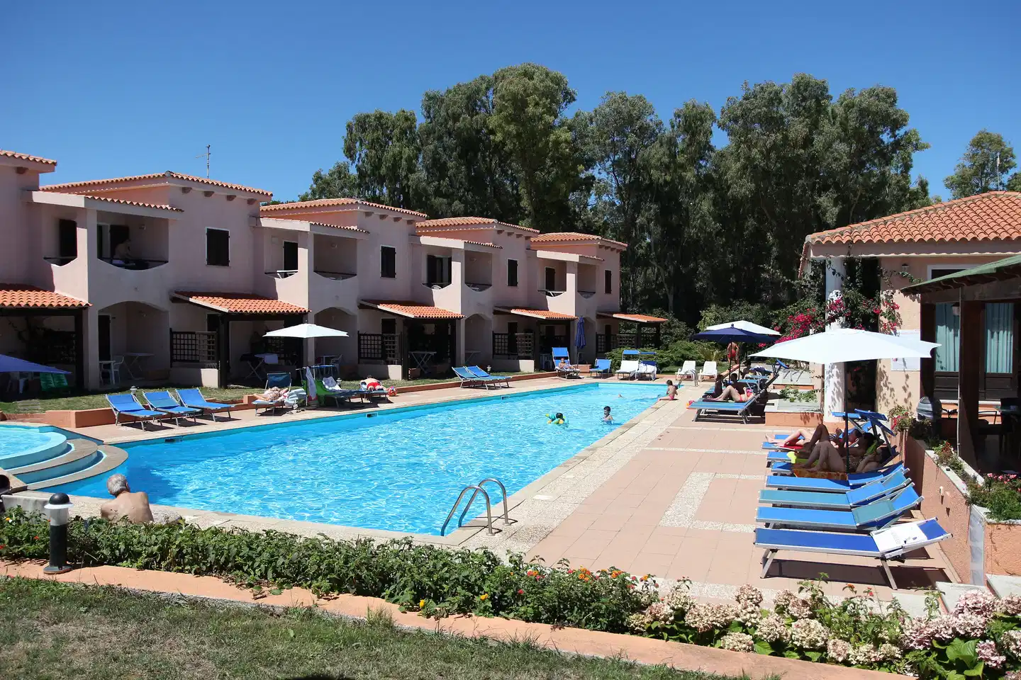 Marina Manna Hotel and Club Village Pool