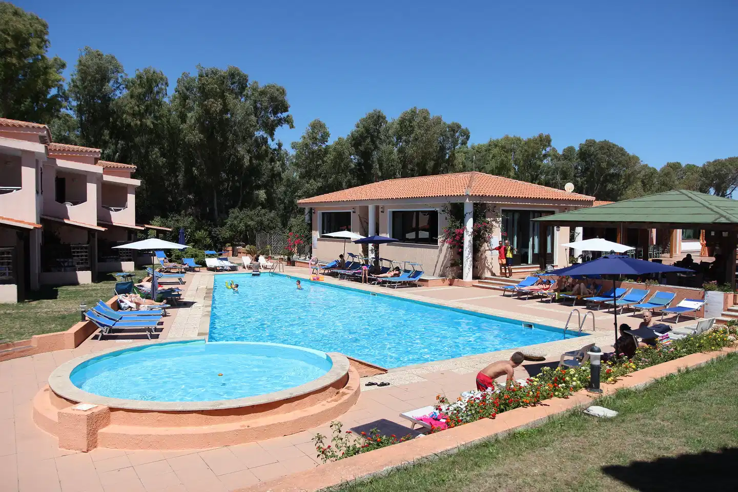 Marina Manna Hotel and Club Village Pool