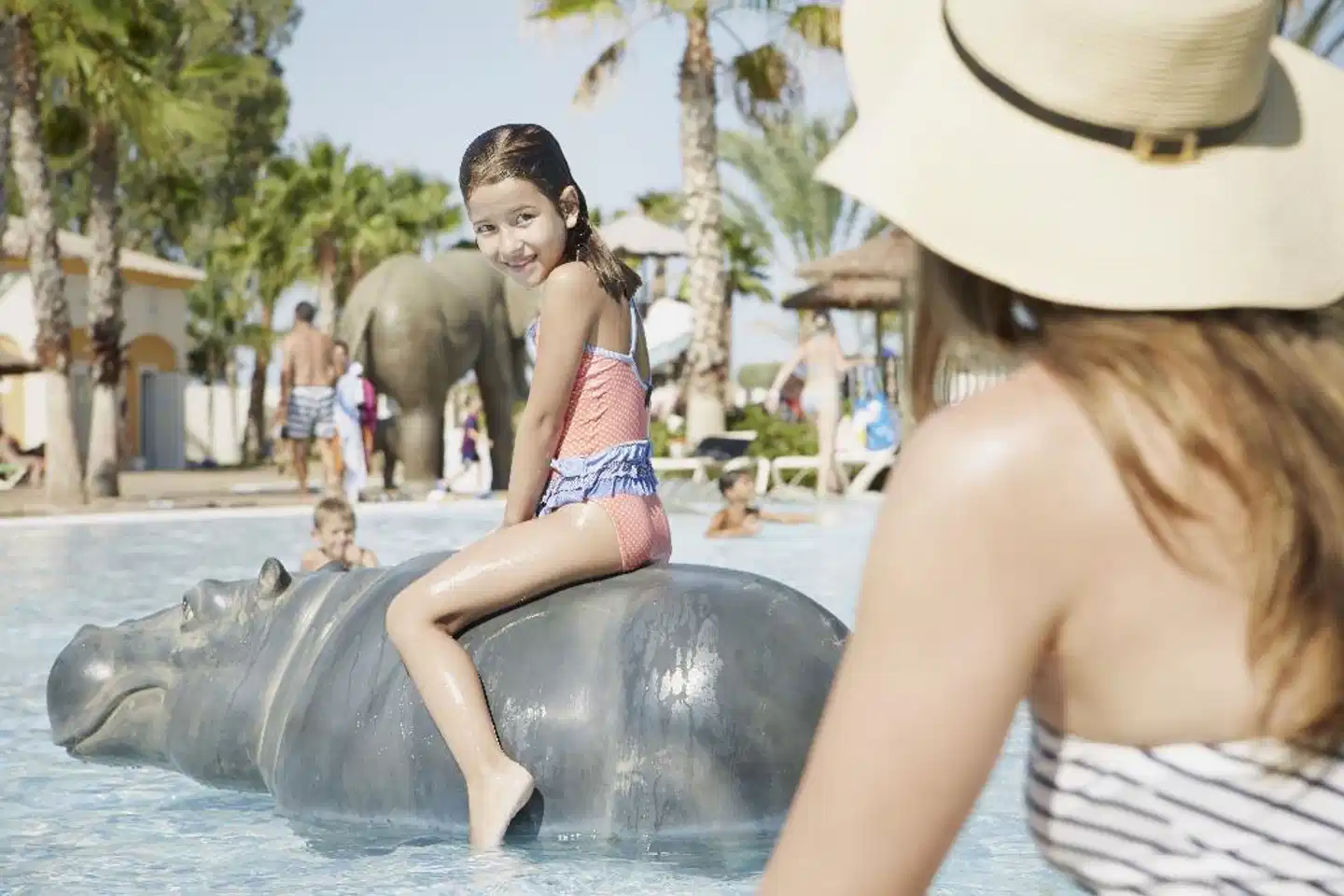 Alannia Costa Blanca Personen