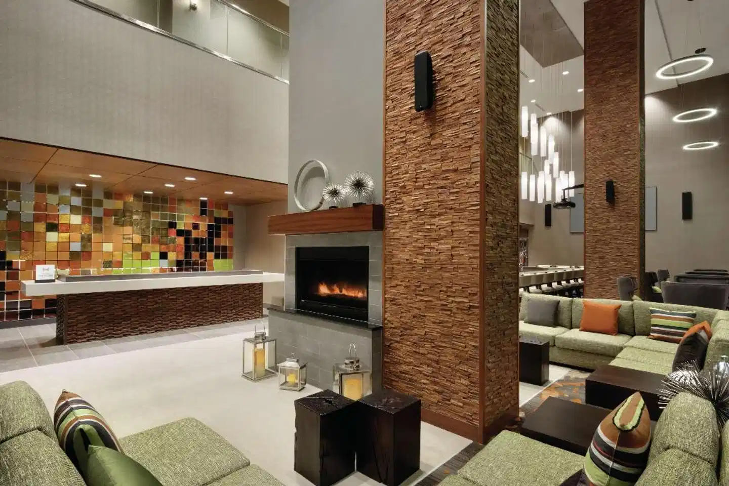 Hilton Garden Inn Calgary Downtown Bar